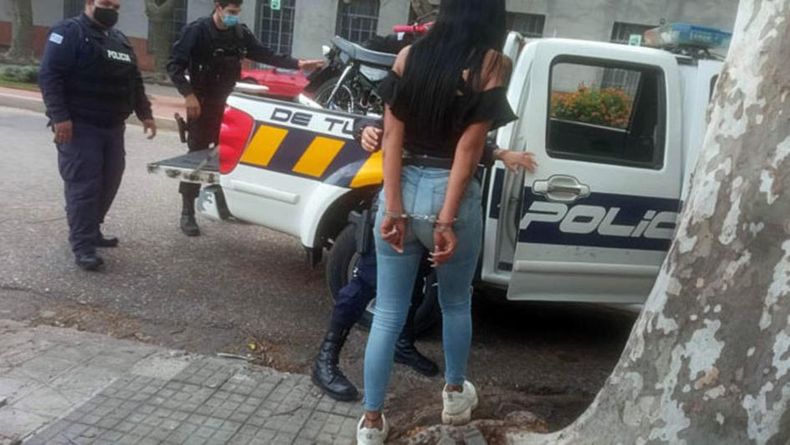 Mujer detenida por 16 delitos de estafa